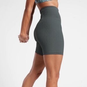 ATHLETA Elation Rib Short 7” bike gym work out train short